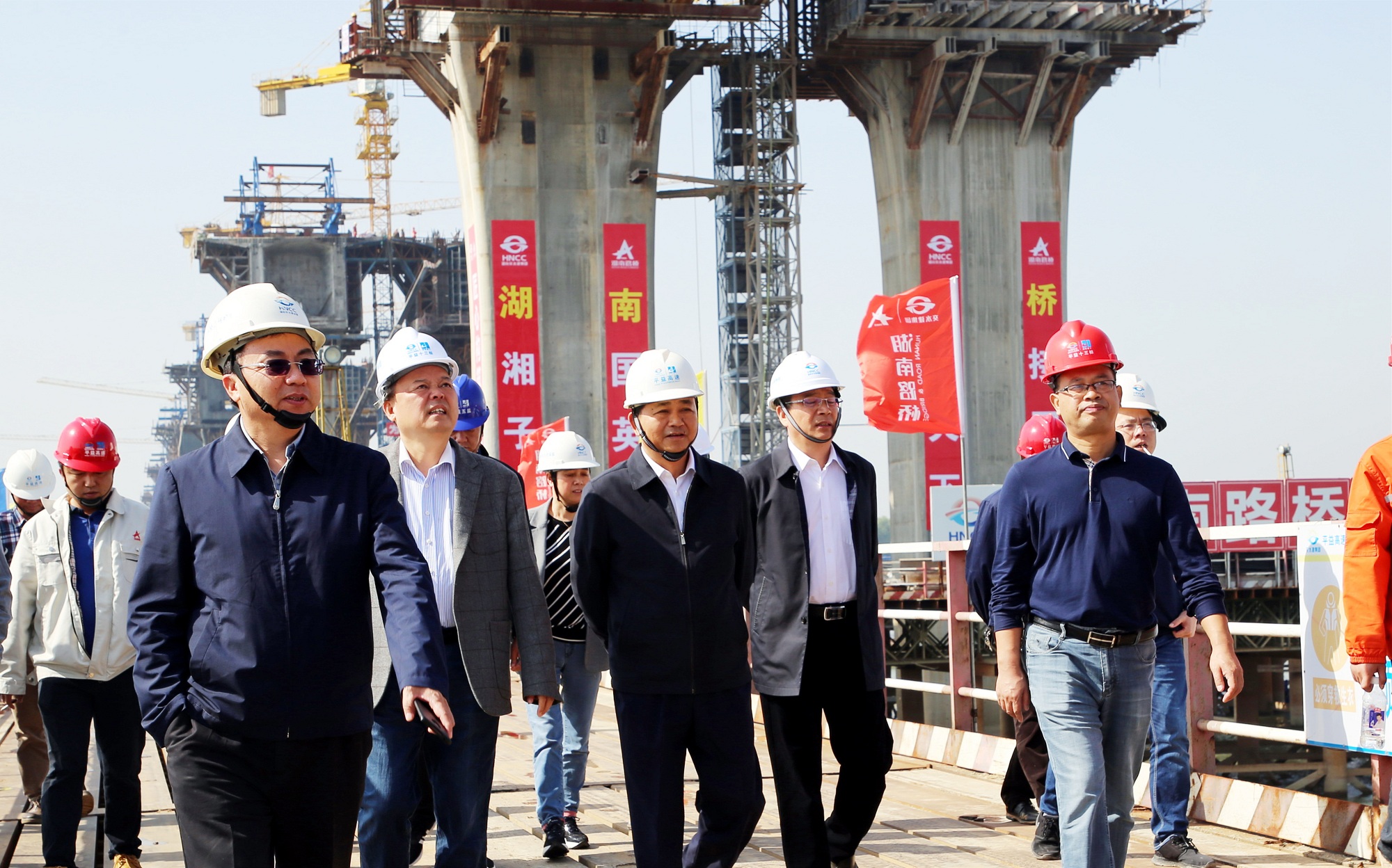 20201030815538.jpg 周雄飛調研指導平益項目建設305_副本.jpg