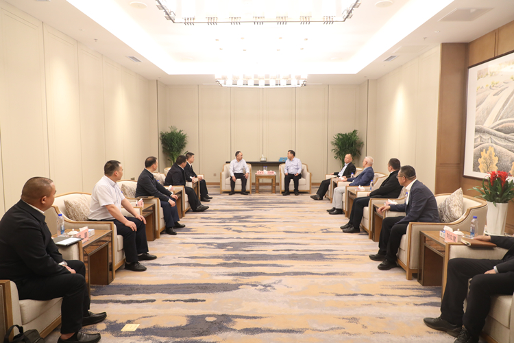 20230522211113.jpg 照片2:湖南路橋集團與甘肅公航旅集團簽訂戰略合作協議.jpg