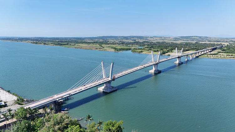 20250519122735.jpg 全橋合龍照片1_副本.jpg