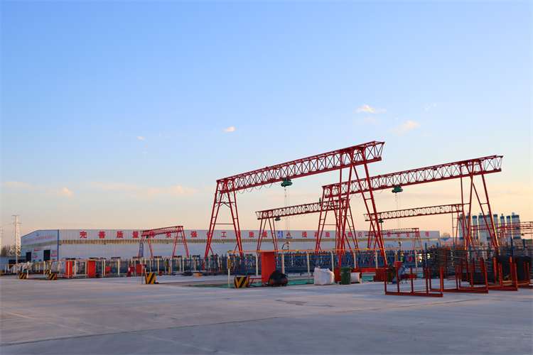 20251121118866.jpg 梁場施工.jpg